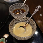 表参道うかい亭 - ソース2種(西洋わざびソースとポン酢ソース)