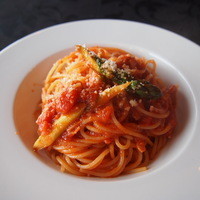 リストランテ天空 - アスパラとベーコンのトマトソースパスタ