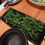 Asian Dining＆嚴選肉Bar AZITO 大宮店 - 最初の６品を食べたら、食べホのスタート!!　　　　　　　　　　　　まずは枝豆から…