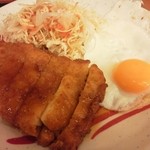 宮本むなし - チキン南蛮定食。