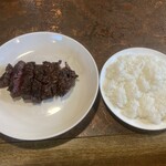 ピーピングトム - ステーキ200gとライス中