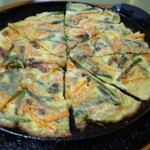 ホルモン屋 - チヂミ 781円