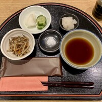 天麩羅 なか江 - 半月盆には金平と香の物