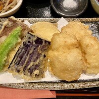 天麩羅 なか江 - ふんわりとり天