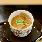 懐石 山よし - ふかひれ茶碗蒸し。熱々茶碗蒸しにたっぷりのふかひれ入りの餡が(((o(*ﾟ▽ﾟ*)o)))これ、めちゃくちゃ美味しかったです♪