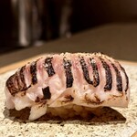 鮨トキドキ串 海老虎 - かますの炙り