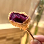 鮨トキドキ串 海老虎 - 紫芋のコロッケ