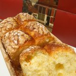 ガストロノミー ジョエル・ロブション - お土産のパン。