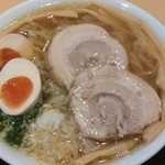 絢 - 半熟煮たまごラーメン（塩）￥８００