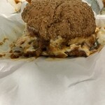 ラッキーピエロ - ハンバーガーの中