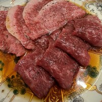 神戸焼肉 金虎 - 