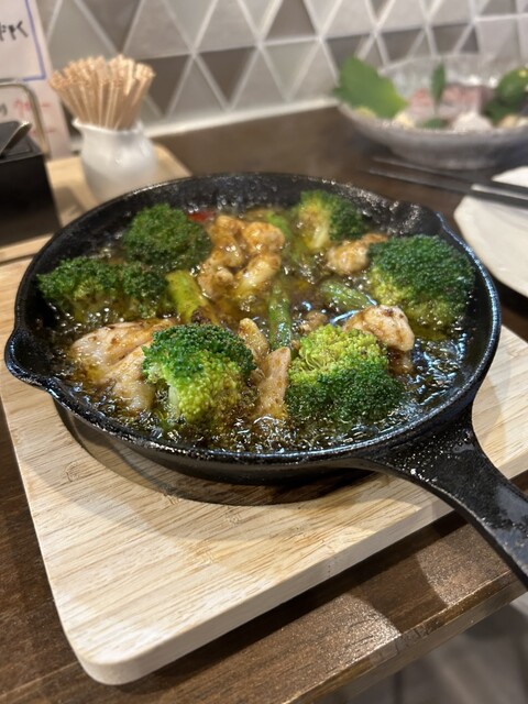 Ajillo to Washoku no Hokkori Kakurega k