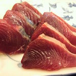 愛南 市場食堂 - びやびやかつおの刺身