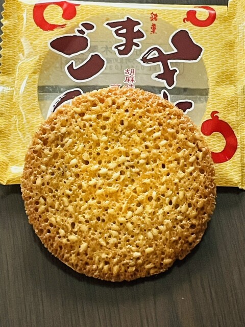 荒木製菓 - 七日町（せんべい）の写真