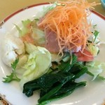 ペンギン - 季節のオリジナルサラダ