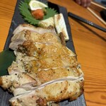 個室 串天 鮮魚 二十四区 - 鶏モモの一枚焼き