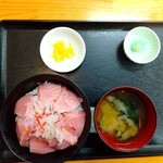 みなと市場 小松鮪専門店 - 大トロ丼
