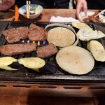 焼肉 くいしん坊 - 