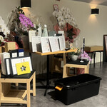 煮干しのビリー - 贈り物で祭壇が出来ている笑笑