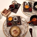 MODERNISM - 銀舎利