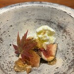 luogo - ちょっと風変わりなカプレーゼ　
      黒いちじくとkurkku水牛モツァレラ、桂花陳酒ジュレ