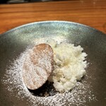 luogo - ベリームース　ヨーグルト
      マスカルポーネとリコッタチーズムース、ヨーグルトシャーベット、ブルーベリーソース