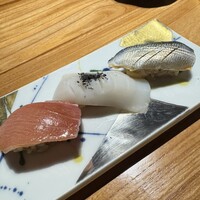 鮨 四 - 