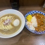 ヌードル＆スパイスカレー 今日の1番 - 朝限定セット ¥1,000-(税込) ※カレーはチーズチキン
