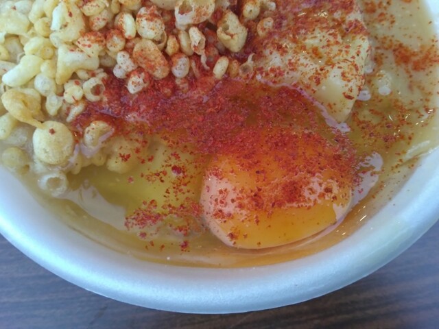 団子汁全部入り300円』by 続、呼塚の男 : だんご汁屋(通称) - 萩ノ茶屋