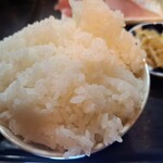 魚笑 - ごはん大盛　おかわり無料