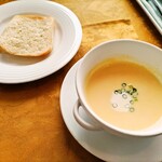 セットの冷製コーンスープ