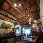 Xató burrata & steak - 店内