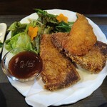 隠れ家 どん亭 - アジフライとブリの唐揚げ