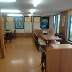 インドアジアンダイニング&バー カリカキッチン - 無音の店内(￣▽￣;)