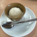 インドアジアンダイニング&バー カリカキッチン - レディースセットのデザートは優しい味わいのバニラアイスでお口直し(*´꒳`*)ﾖｷﾖｷ