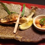 料理旅館　平井亭 - 代表的なお料理の岩魚(2014.05.03)