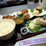 ほびーい喫茶店 - 生姜焼きハンバーグセット