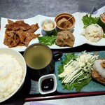 ほびーい喫茶店 - 生姜焼きハンバーグセット