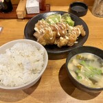 コウコウ - 