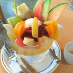 coffee&lunch さがみ - フルーツあんみつ　650円