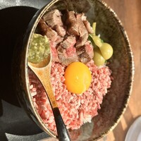 馬刺しと焼き鳥 グルマン三年坂 - 