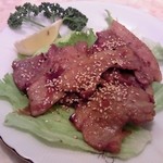 福隆 - 豚カルビの網焼き800円