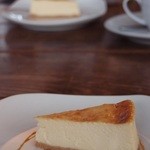 Midsummer Cafe 夏至茶屋 - チーズケーキ、絶品だよ