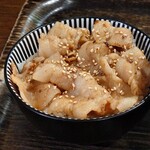 麺屋八代 - 豚丼醤油(小)ネギ抜きアップ