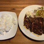 グリルキッチン アポ - ハネシタのカットステーキランチ（スープ ライス サラダ付）ステーキ200g 2000円