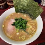 甲子家 - 醤油とんこつラーメン
