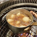 杏樹亭 岸根店 - 「ニンニク焼（税抜￥650）」