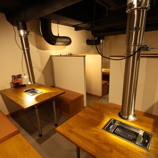 【個室完備】落ち着いた店内は、デートや接待、記念日におすすめ