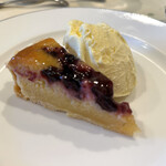 アチェーロ - ブルーベリーのタルトとバニラアイス