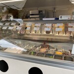 ユウディアイスクリーム - ショーケース